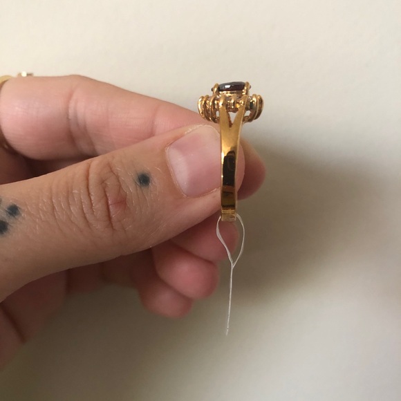 Ruby costume ring - Picture 2 of 8